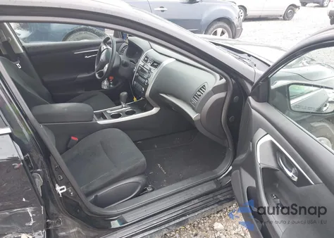 2015 Nissan Altima 2.5 S z USA, uszkodzony, nr VIN 1N4AL3AP6FC182731